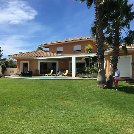 Grande Entre Et Montagne Villa